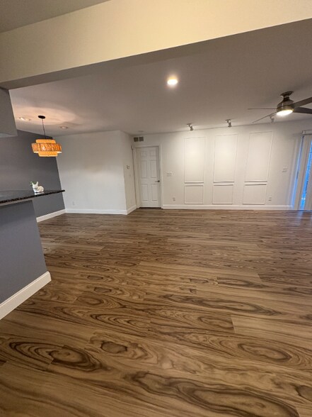 Building Photo - 3548 Oakmonte Blvd