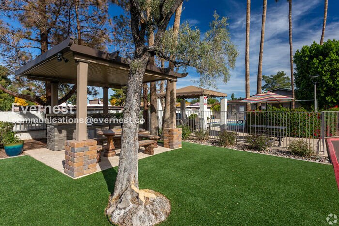 Building Photo - 1850 E Hayden Ln