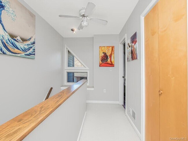 Building Photo - 8 Davids Ln