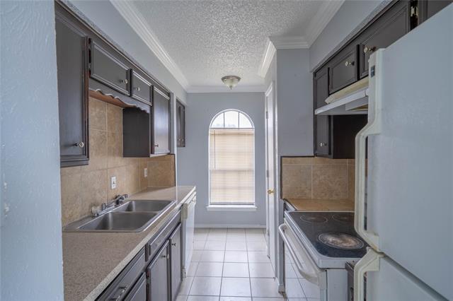 Building Photo - 2744 St George Pl