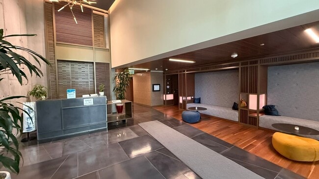 Building Photo - Epic REA: Fantastic Potrero Hill Modern 1 BR, 1 BA Condo
