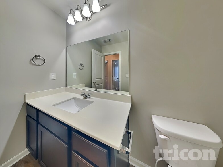 Building Photo - 11946 Fuller St