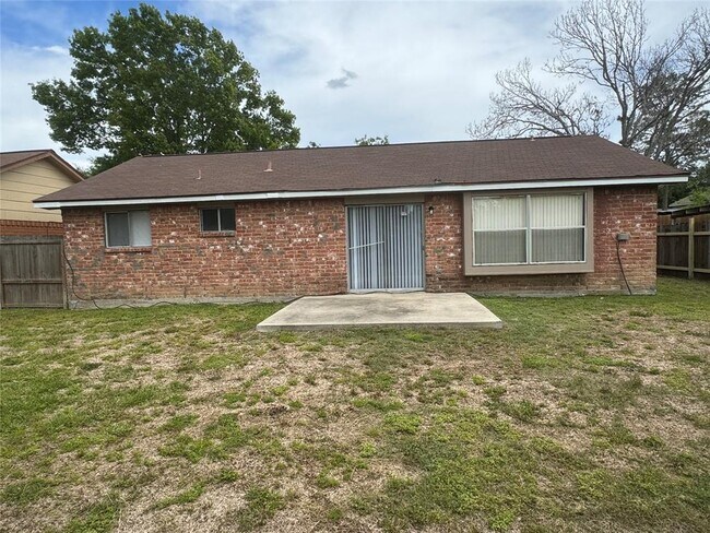 Building Photo - 4806 Ripple Creek Dr