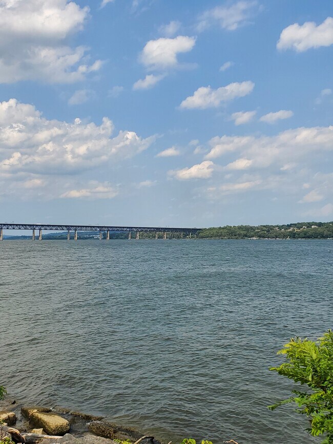 Building Photo - 85 Mill St