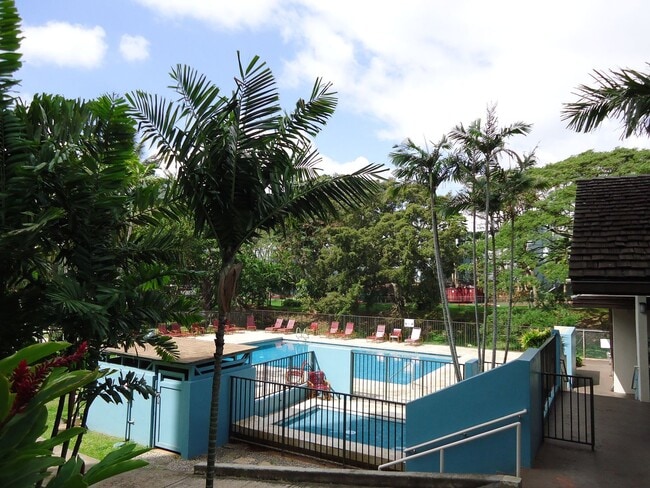 Building Photo - Pearl Regency 1 Bedroom, 1 Bath, with 1 parking $1795.00/mo.