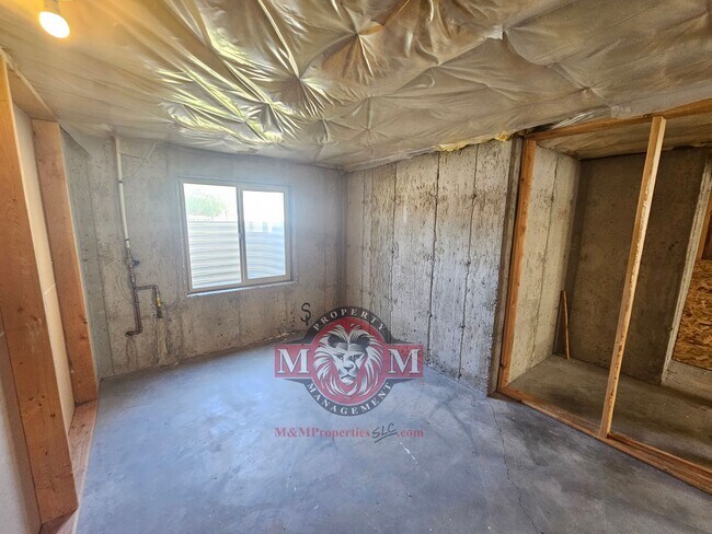 Building Photo - 3 Bed 2 Bath Home in a Herriman