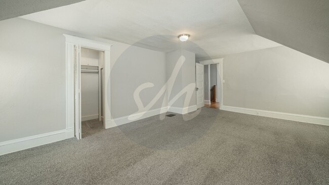 Building Photo - 1213 W Colorado Ave