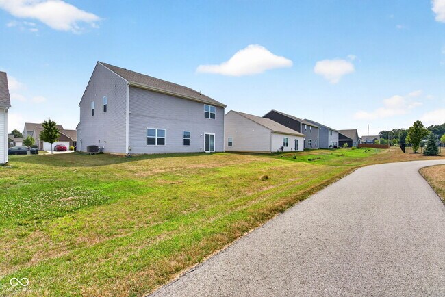 Building Photo - 10106 Falls Canyon Ln
