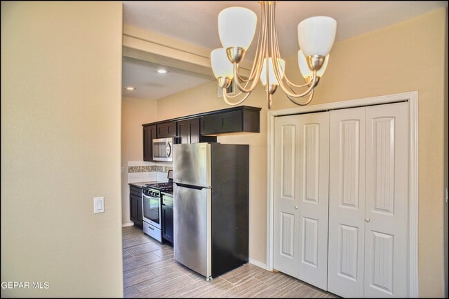 Building Photo - 452 Isaias Ave.