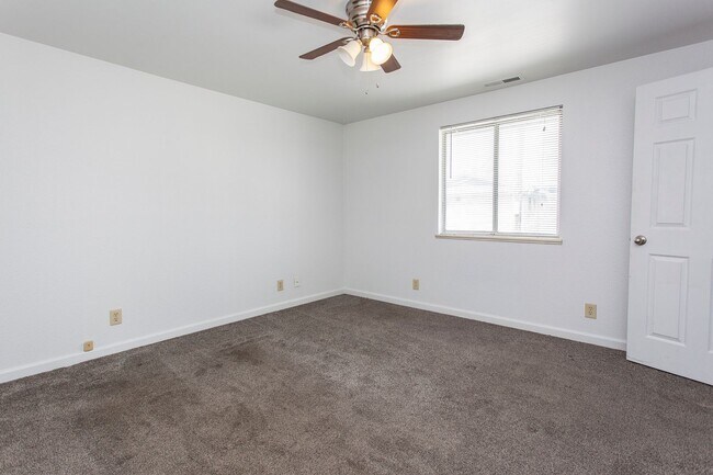 Building Photo - JM-Cram***