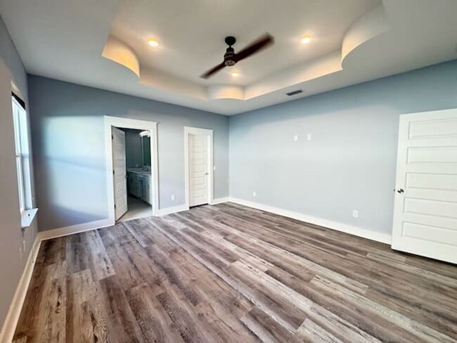 Building Photo - Palm Heaven Click Apply Now for more information