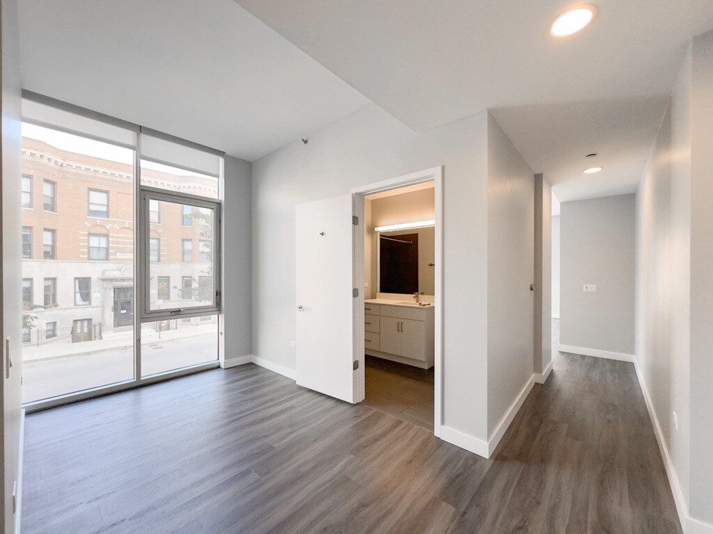 Building Photo - 4334 N Hazel St