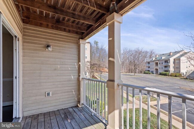 Building Photo - 1031 Gardenview Loop