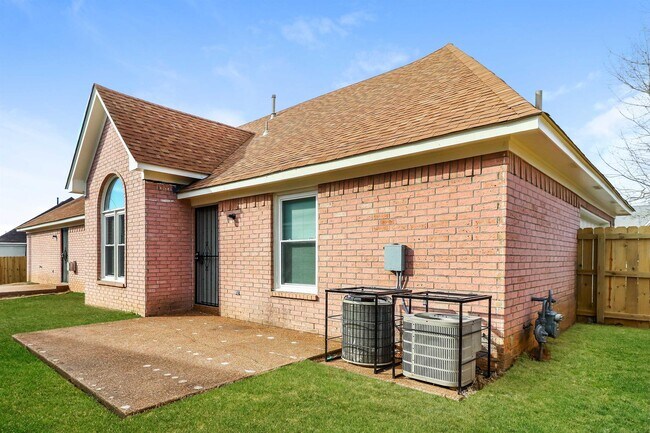 Building Photo - 9297 Chimneyrock Blvd.