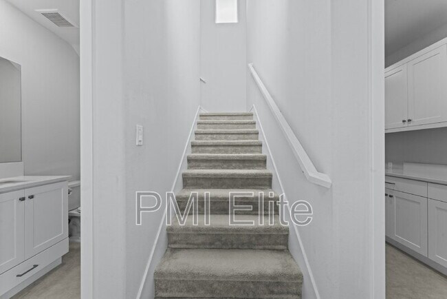 Building Photo - 26912 W Winding Trail Ct