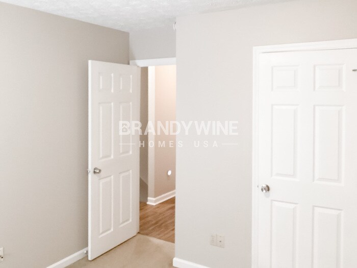Building Photo - 2586 Rainover Ct