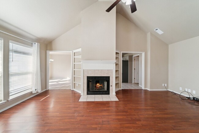 Building Photo - Spacious Home in South Tulsa