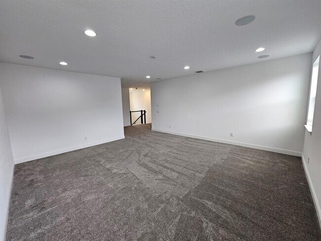 Building Photo - 19089 Blueleaf St