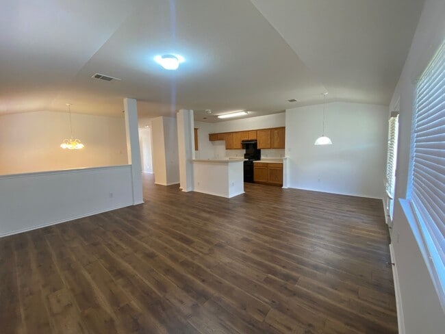 LIVING ROOM - 1119 Burgess Dr