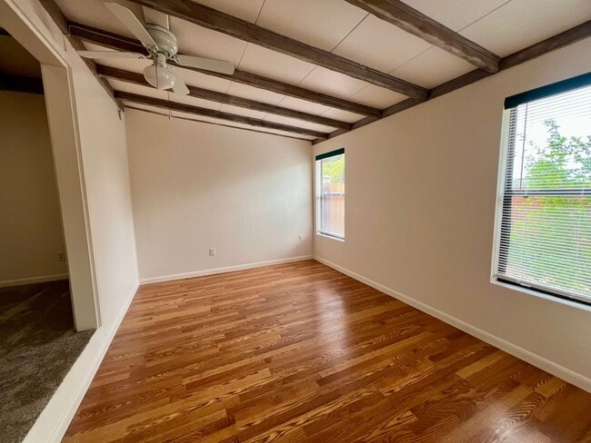 Building Photo - Unfurnished Long-term rental, Procure Only