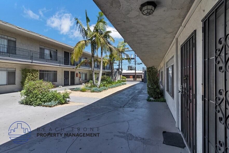 Building Photo - 709-15 Northgate Ln.