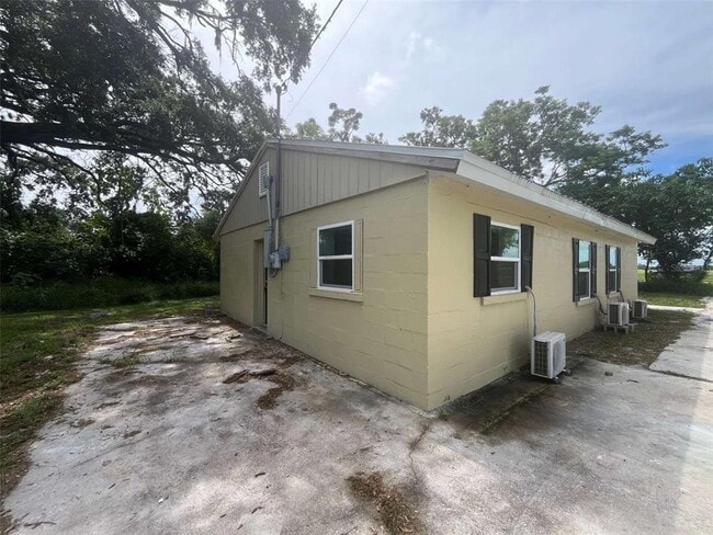 Building Photo - 8170 State Rd 60
