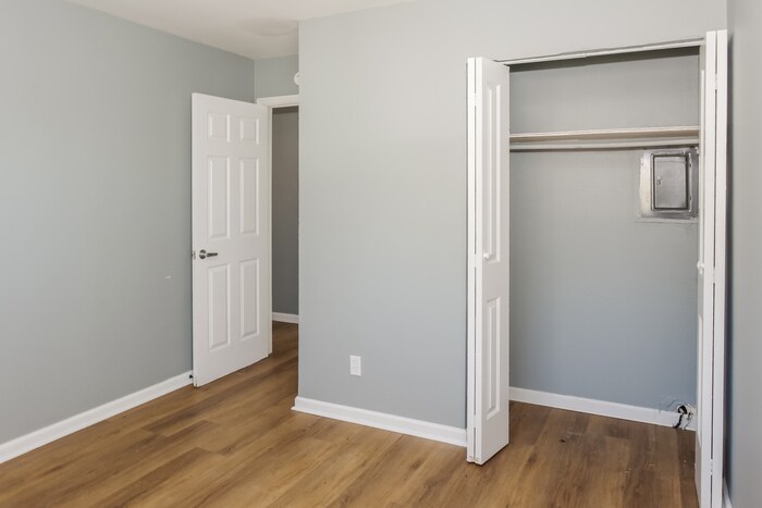 Building Photo - 2105 Medaris Rd NW