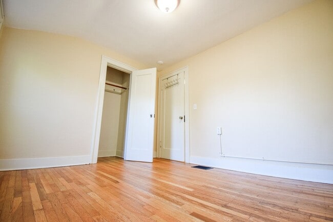 Building Photo - CLA2613-2615