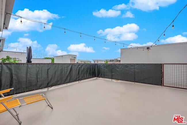 Building Photo - 1254 9th St