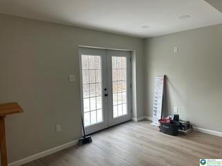 Building Photo - 2525 Barnes Ln