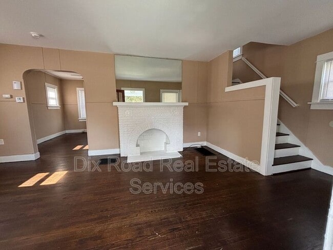Building Photo - 135 Gramont Ave