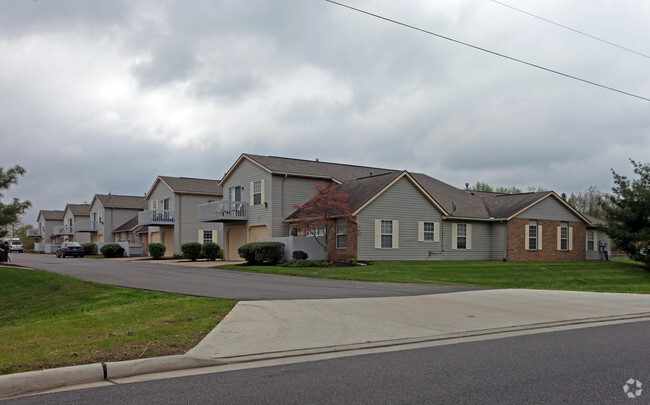 Building Photo - Saxton Place Luxury Rentals