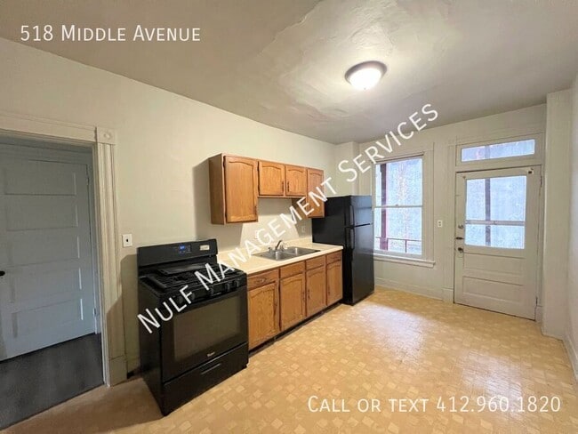 Building Photo - 518 Middle Ave