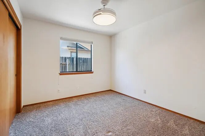 Building Photo - 2553 Candlewood Dr