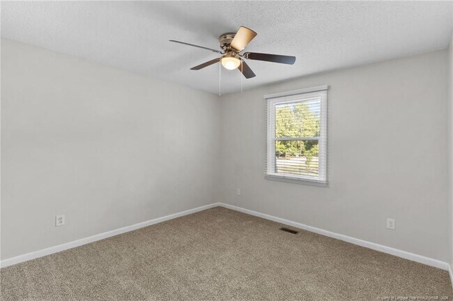 Building Photo - 5839 Rivercroft Rd