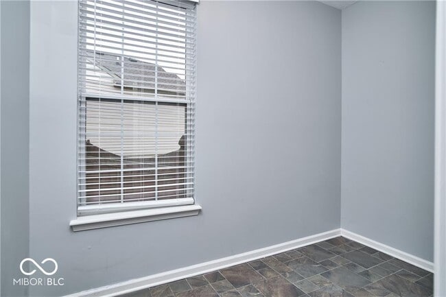 Building Photo - 11080 McDowell Dr