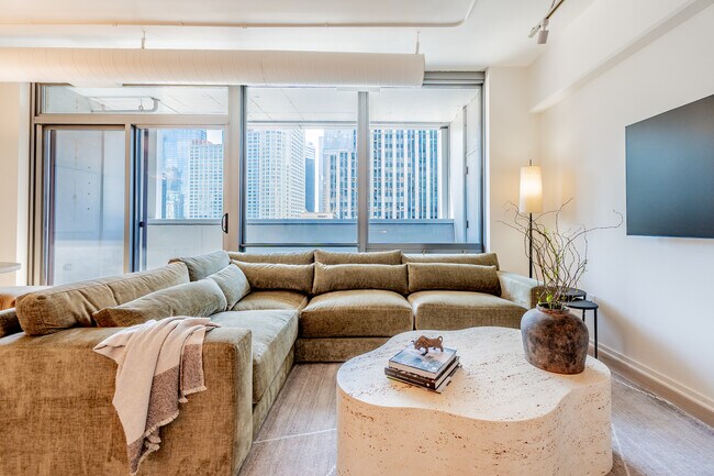 Building Photo - 240 E Illinois St