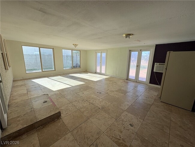 Building Photo - 71 Whitewind Ln