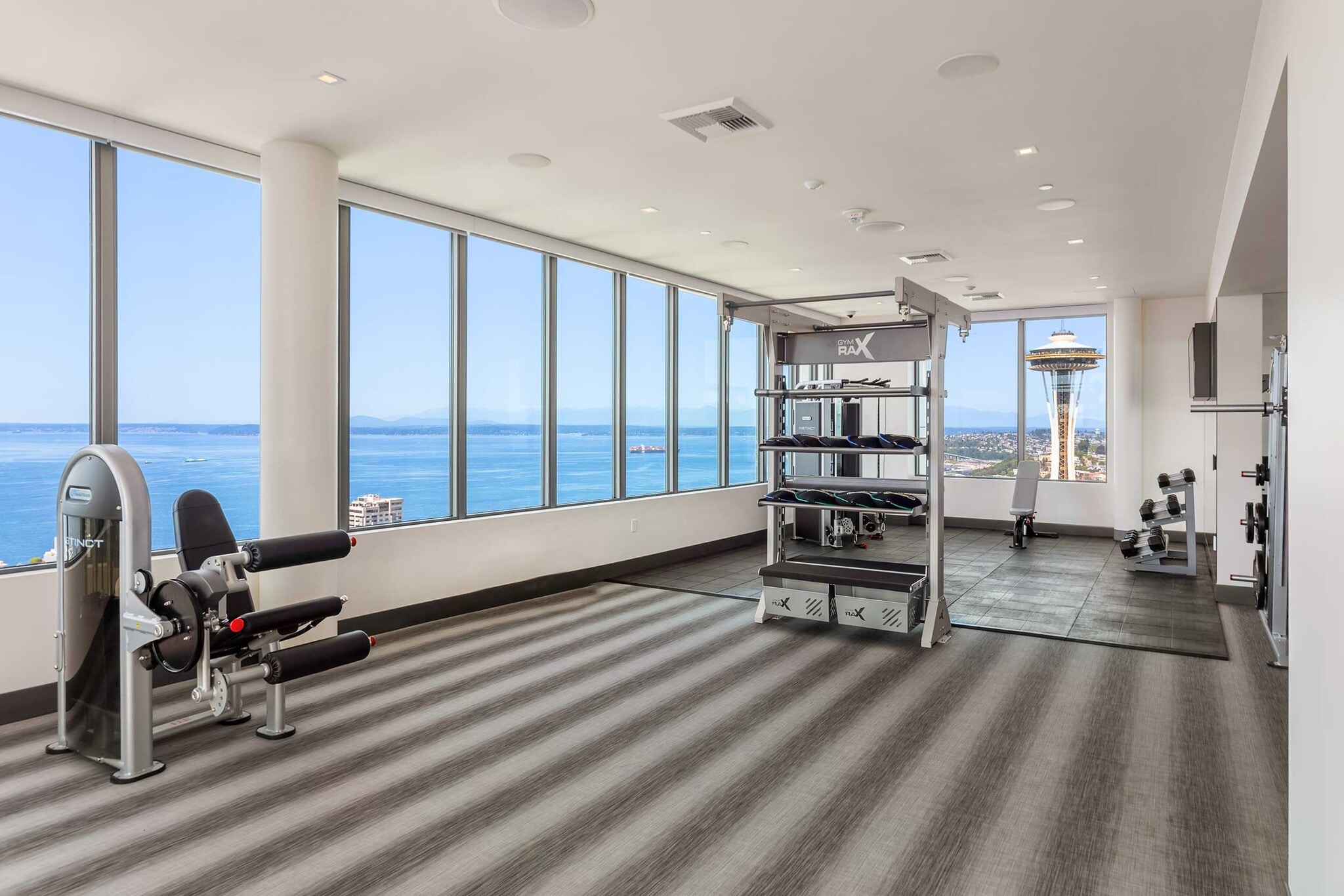 Building Photo - 2510 6th Ave