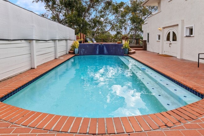 Building Photo - 4525 Rhode Island St