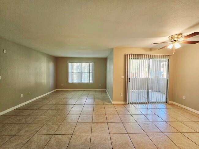Building Photo - 8101 W Flamingo Rd