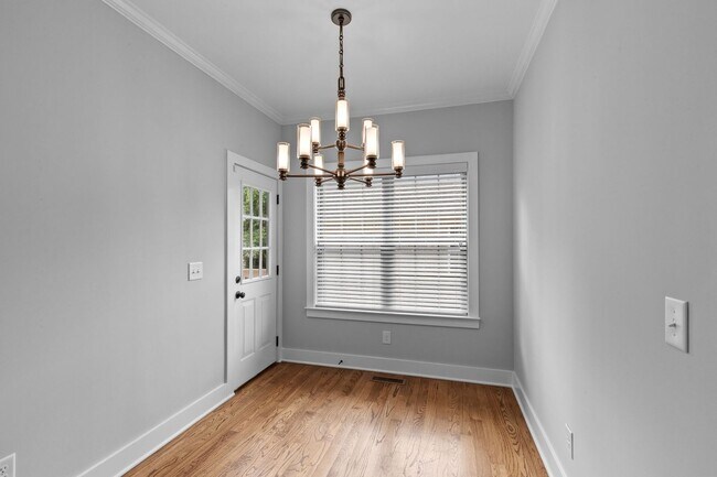 Building Photo - AVAILABLE NOW IN GERMANTOWN. Great Walkable Neighborhood! 3 Bed 2.5 Bath Town Home. $3,100 Per Month