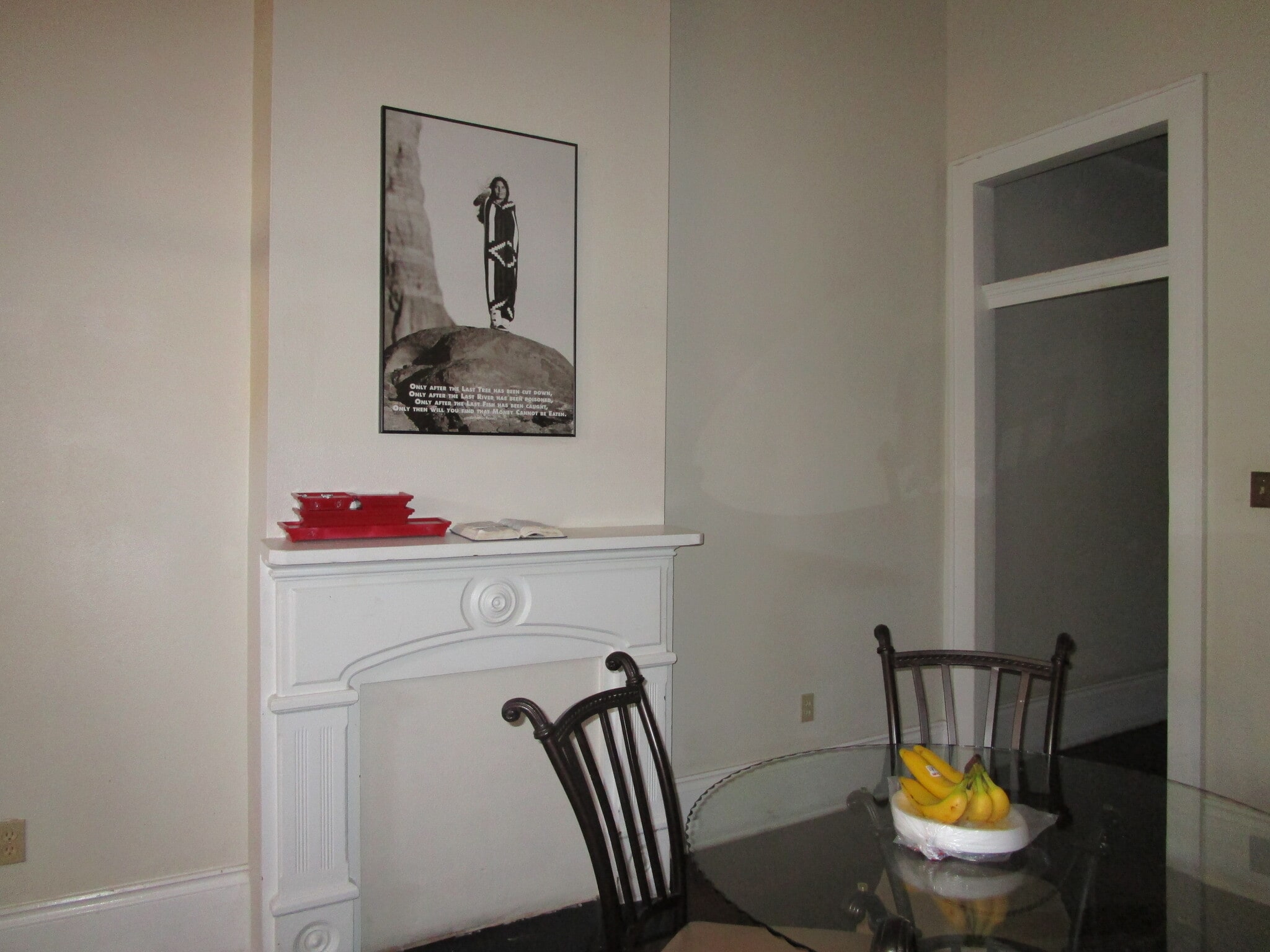 Kitchen - 323 Elmira Ave