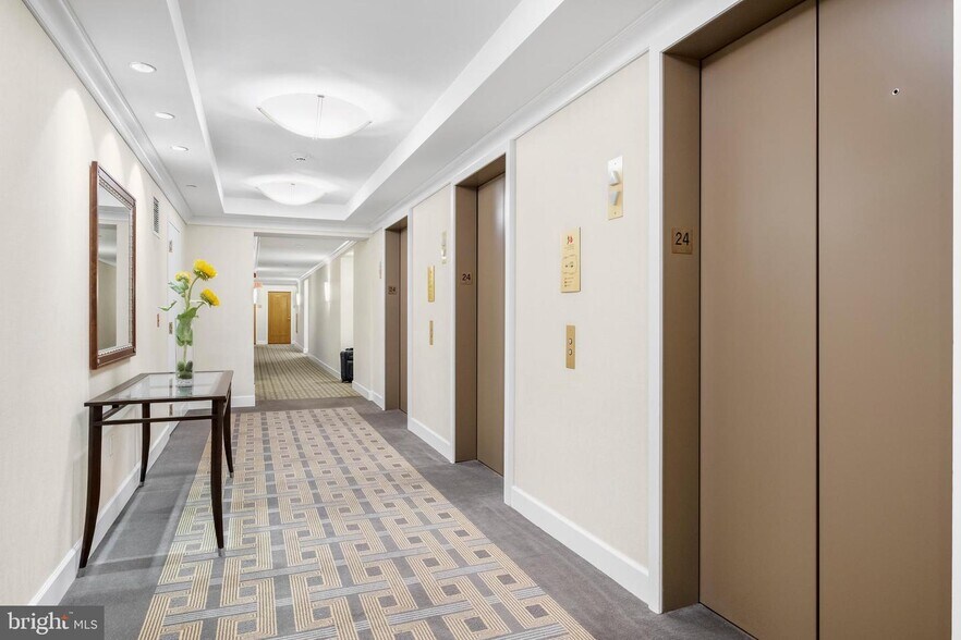 Building Photo - 440 S Broad St