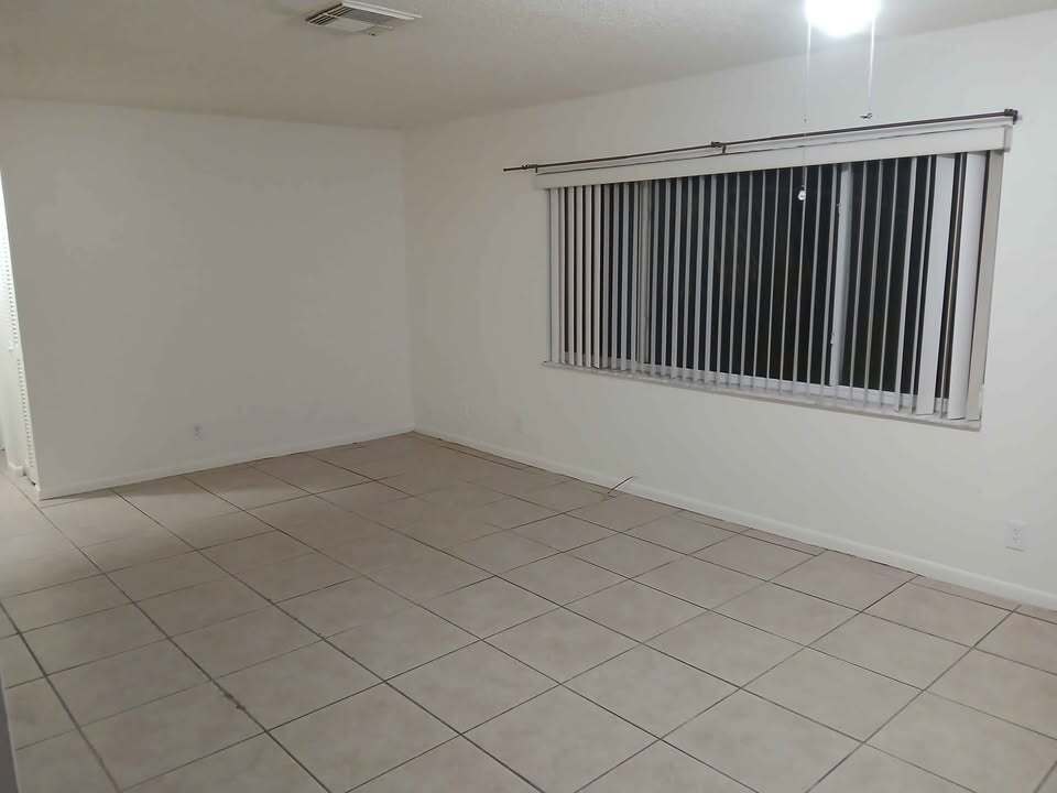 Liv. Room - 9021 W Highland Pines Dr