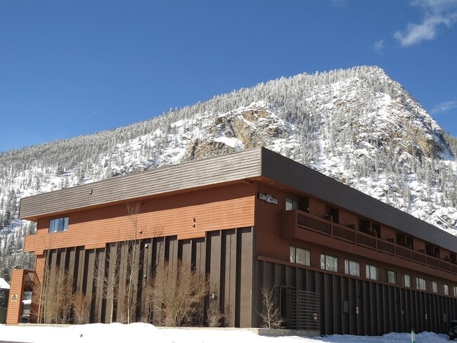 Building Photo - Long Term Rental- Cedar Lodge 207