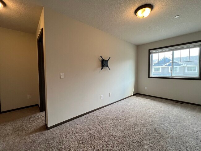 Building Photo - 7110 Calumet Ct