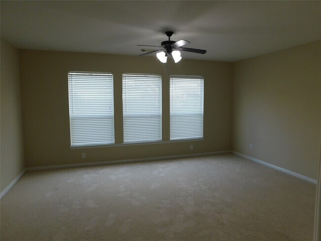 Building Photo - 5527 Baron Ridge Ln