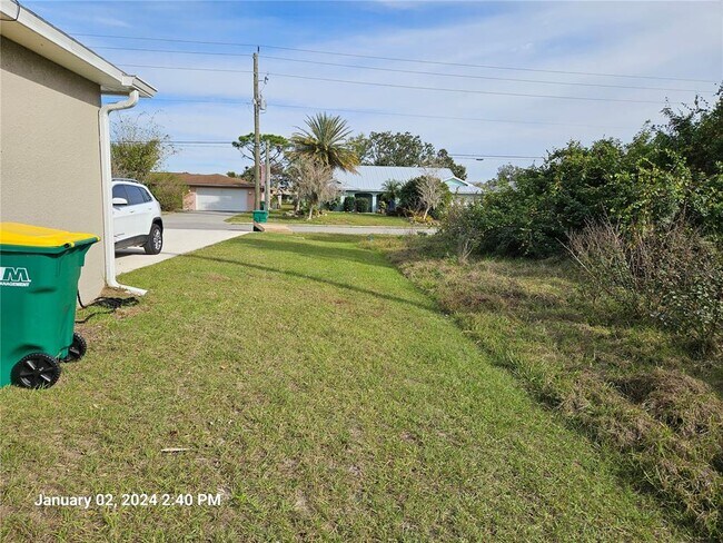 Building Photo - 2337 Pellam Blvd
