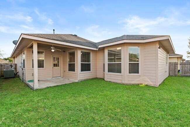 Building Photo - 16710 Jelly Park Stone Dr